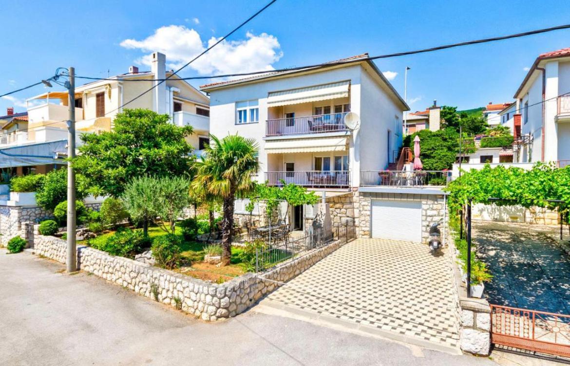 Apartments Tatjana Crikvenica Exterior photo