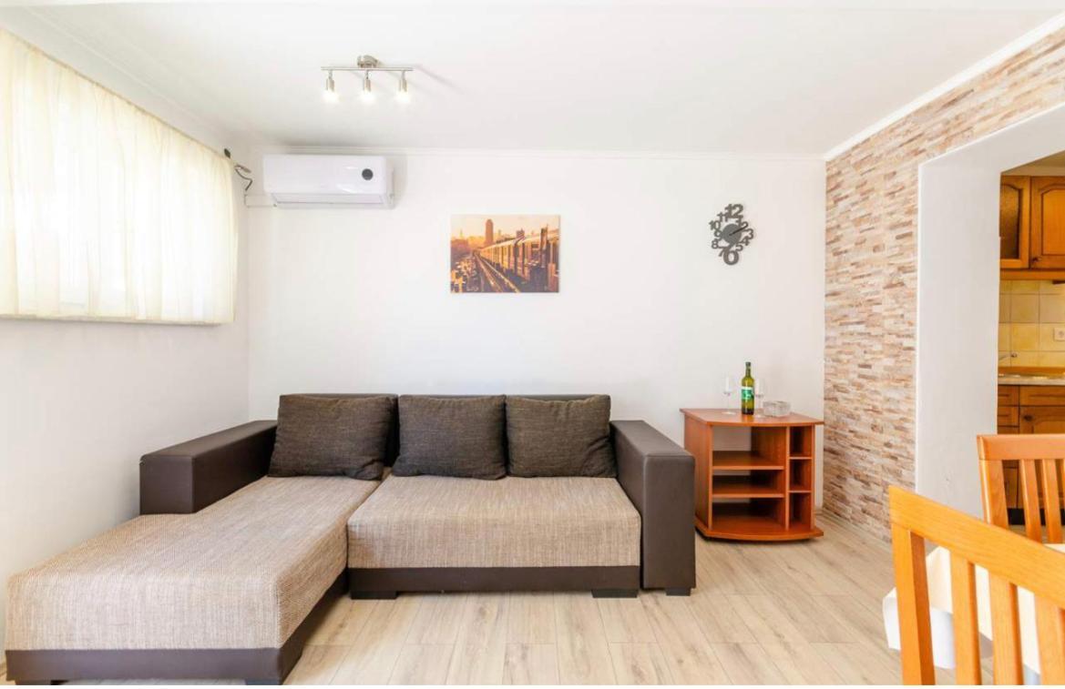 Apartments Tatjana Crikvenica Exterior photo